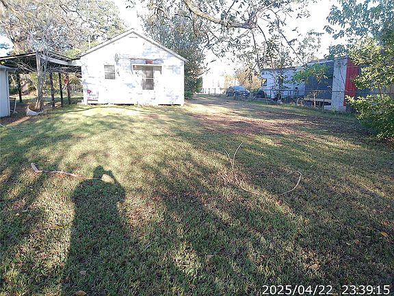 4th image of 504 Camp St