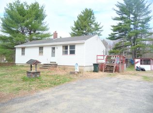 26 Mast Hill Rd, Saco, ME 04072