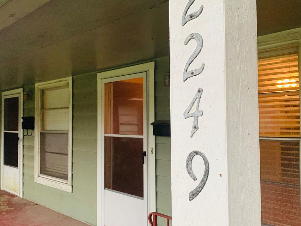 1st image of 2249 Ashley St