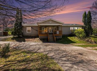 4210 White Lake Rd, White Lake, MI 48383