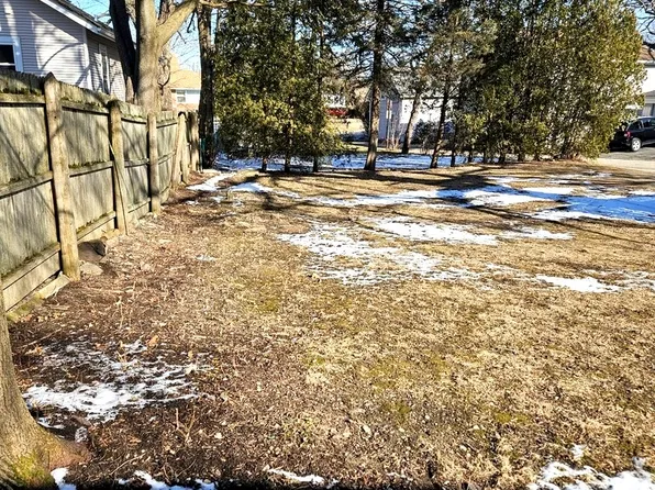 1 Burtis Ave, Highland Park, IL 60035