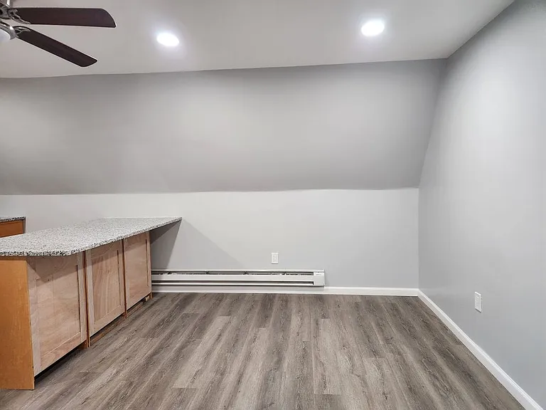 1025 Anna St #3 — Photo 10