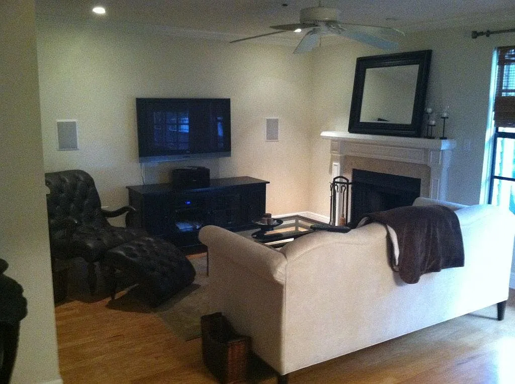 1000 W Horatio Street — Photo 1
