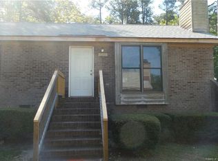 529 Coronation Dr, Fayetteville, NC 28311