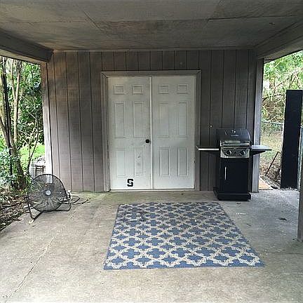 5th image of 685 Hutchinson St
