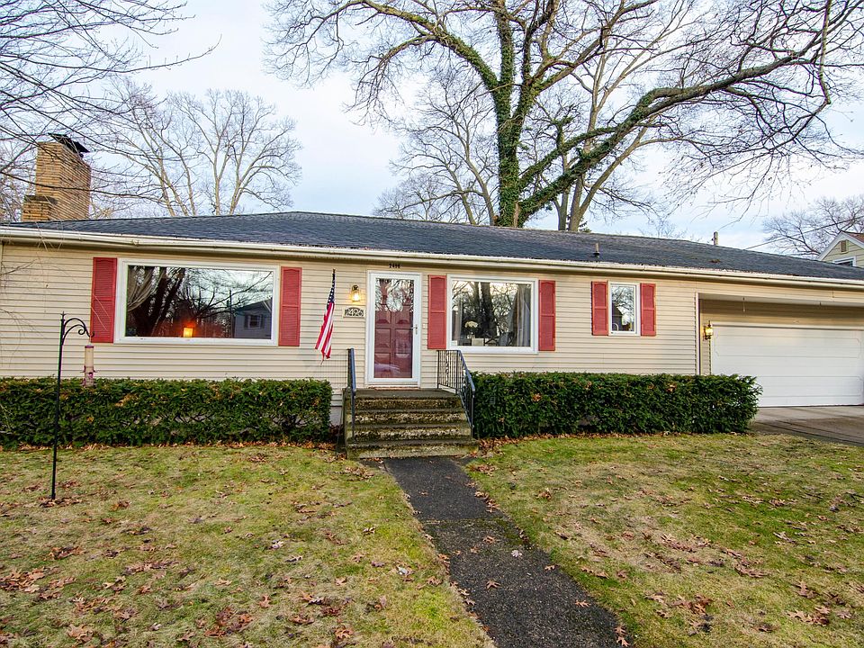 1st image of 2496 Wickham Dr