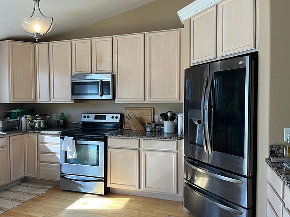 3rd image of 1706 Clydesdale Dr