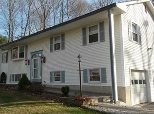 14 Pond Crest Rd, Danbury, CT 06811