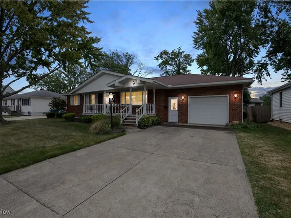 1227 W 40th St, Lorain, OH 44053