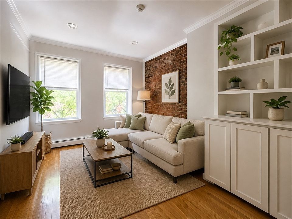 1st image of 61 Phillips St APT 3