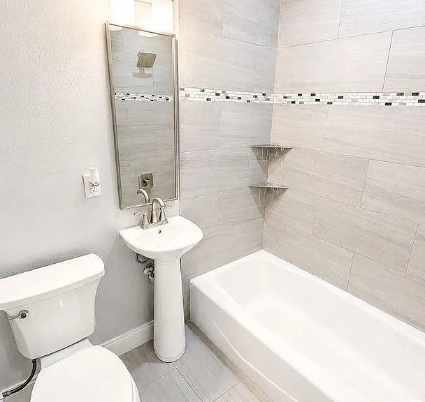 2728 Goodrich Ave — Photo 17