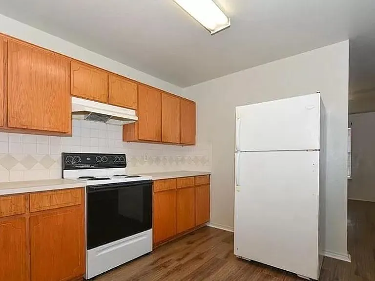 3309 Toledo Dr #D — Photo 3