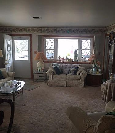 2nd image of 22 Harrington Dr S