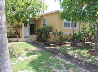 221 NE 43rd St, Pompano Beach, FL 33064