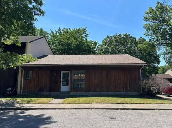 1442 E Tanners Creek Dr, Norfolk, VA 23513