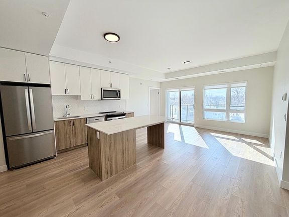 3rd image of 7219 Sharon Ave #1550800