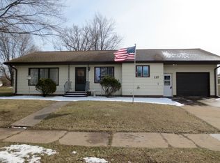 117 E Sagola Ave, Kingsford, MI 49802