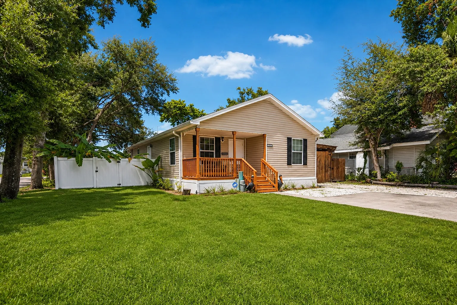 4 bed, 1248 sqft, $2,500 — Photo 3