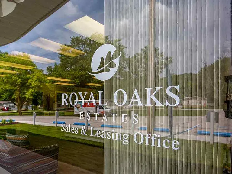 Royal Oaks Estates — Photo 6