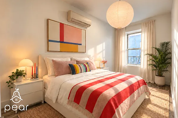 Bedroom, photo 2