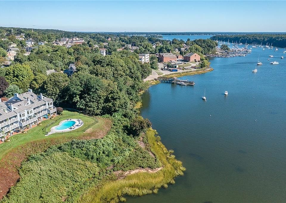 152 Crompton Ave APT 1, East Greenwich, RI 02818 Zillow