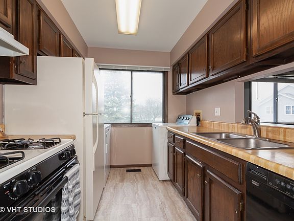 5th image of 2S771 Winchester Cir E #59-4