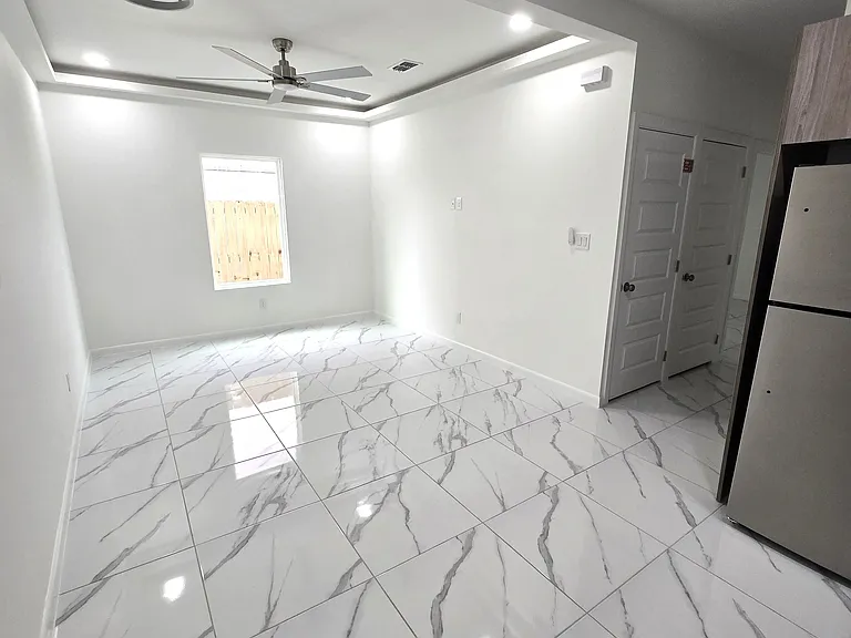 3201 Magdalena St — Photo 15