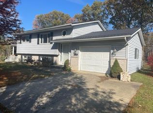 432 Walnutview Dr, Sunbury, OH