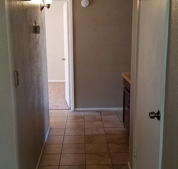 1626 W Beaubien Dr — Photo 5