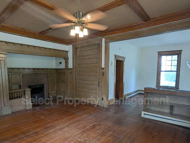 1025 Crescent Ave — Photo 5
