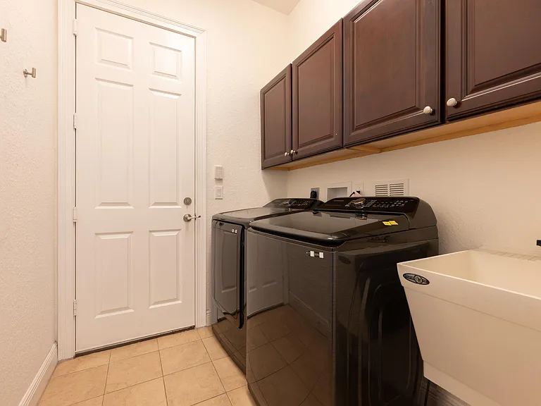172 Manor Cir — Photo 28