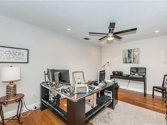 5th image of 4512 Southampton Ct #4512