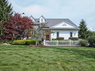 9423 Hathaway Dr, Mentor, OH 44060