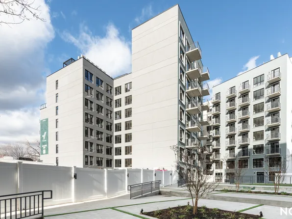 31-61 Vernon Boulevard image 17 of 75