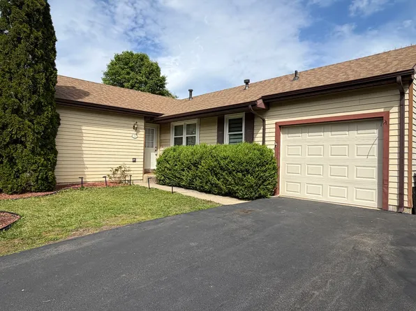 1900 Stanford Dr, Naperville, IL 60565