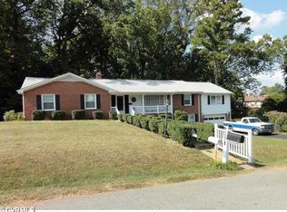 4708 Shoremeade Ct, North Chesterfield, VA 23234