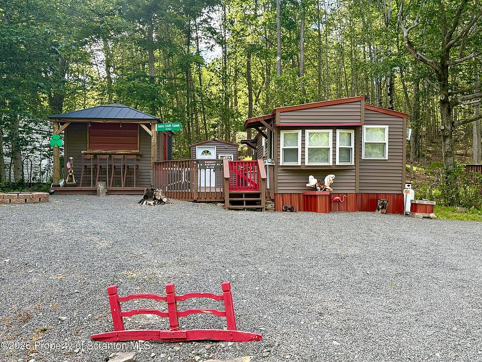 1st image of 132 Rainbow Dr