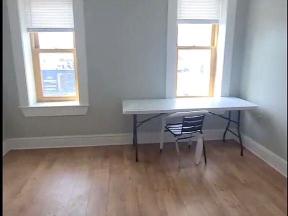 3rd image of 444 High St #1
