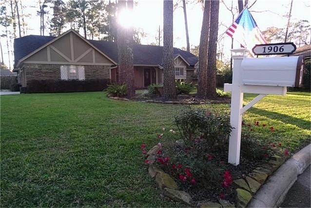 1st image of 1906 Twin Springs Dr