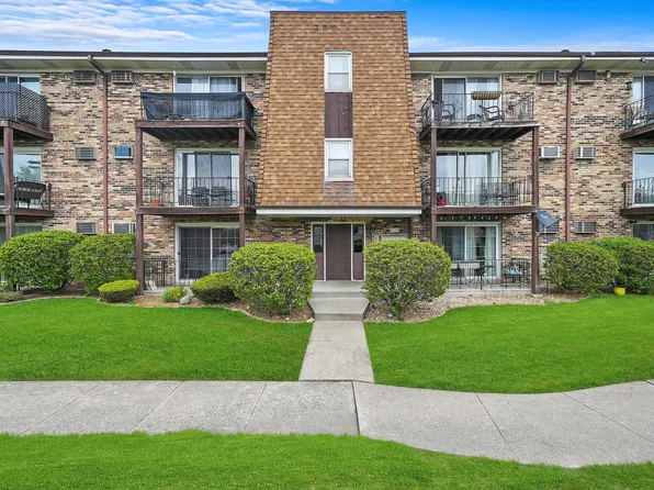 7104 99th St APT 106, Chicago Ridge, IL 60415