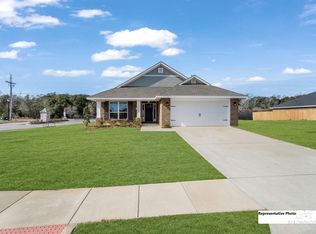 660 Mayflower Dr, Foley, AL 36535