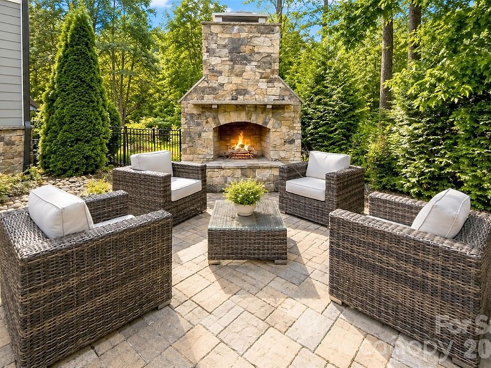 マインクラフト 18616 Maplecroft Lake Ln, Davidson, NC 28036 | Zillow