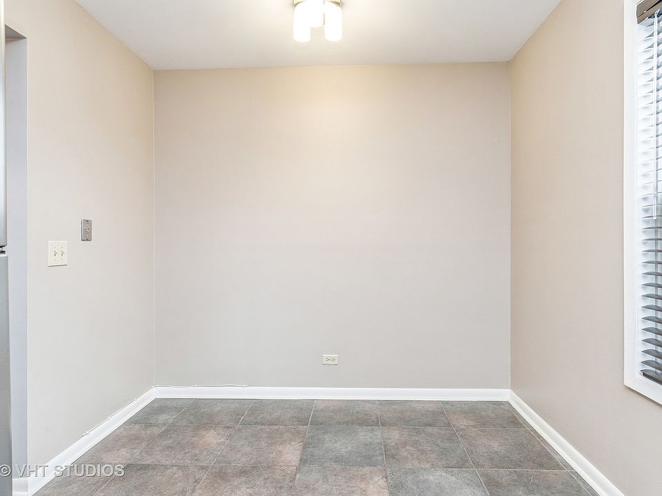 Chantecleer Lakes 1312 Mc Dowell Rd Naperville IL Zillow