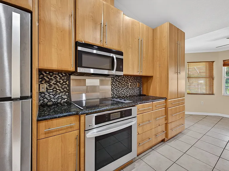 6890 Circle Dr — Photo 14
