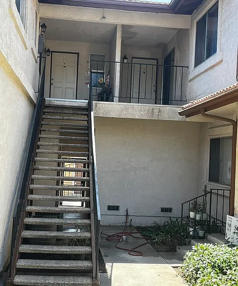 6051 Greenleaf Ave #F — Photo 1