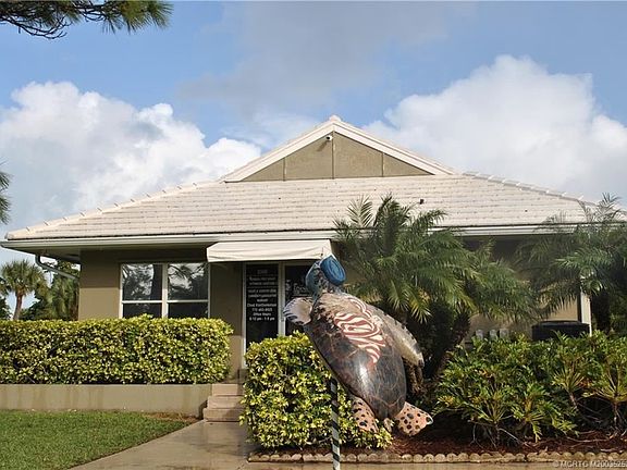 4th image of 3251 SE Court Dr