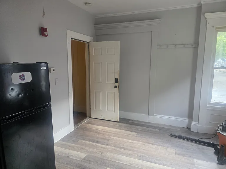 39 Sycamore St #11 — Photo 4