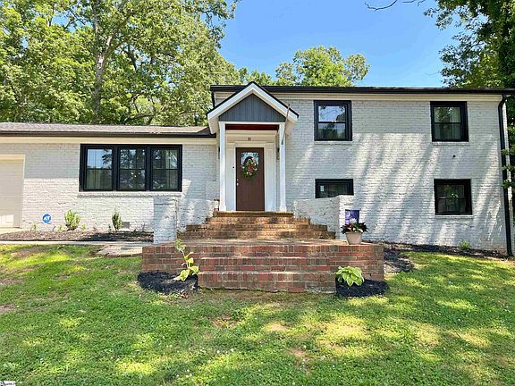3rd image of 11 Pine Creek Ct