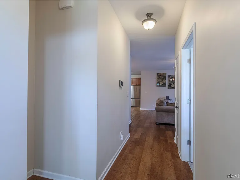 3909 Brookshire Way — Photo 5