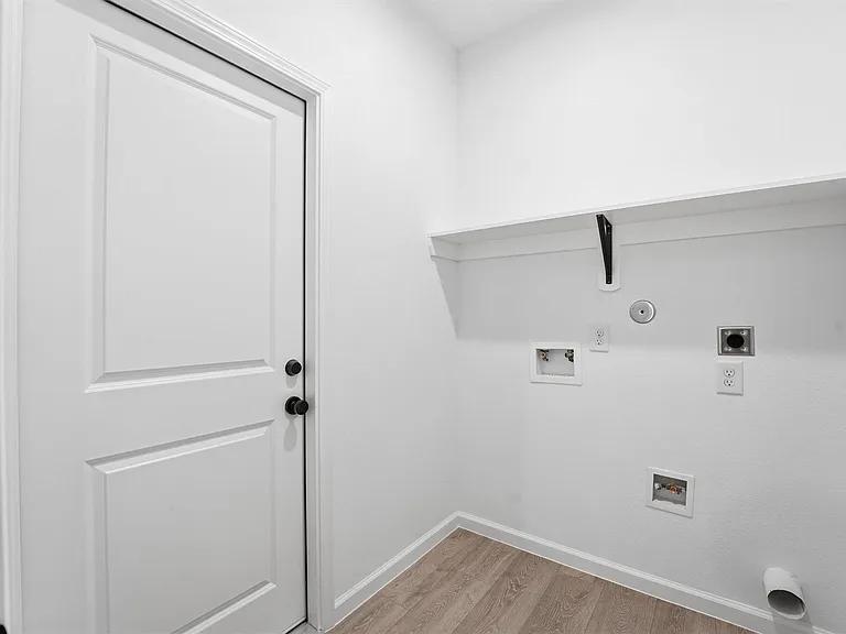 4354 Clover St #A — Photo 16